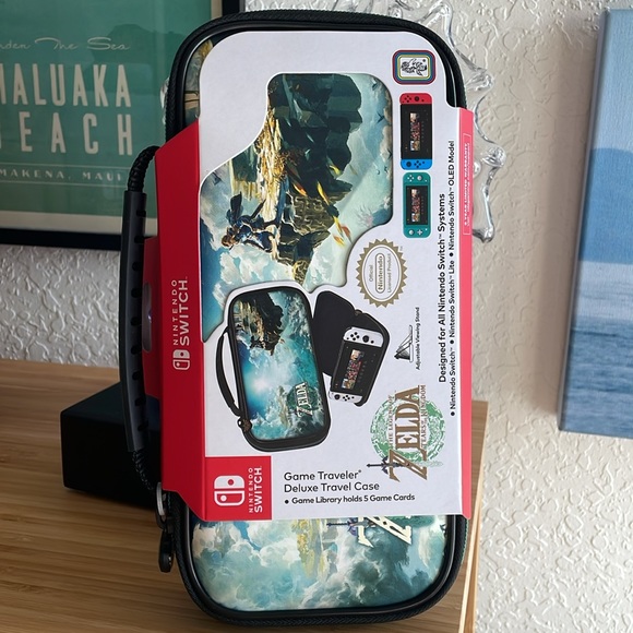 NIB Nintendo Switch Oled Legend of Zelda Tears Of The Kingdom Bundle - Picture 7 of 13